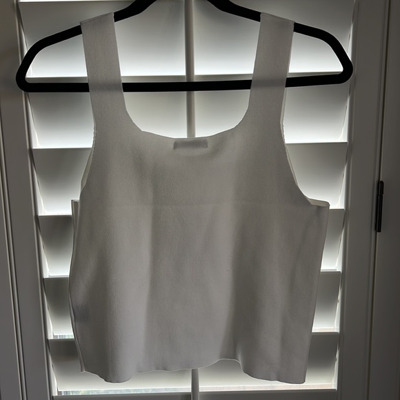 525 America white sleeveless sweater - Picture 2 of 5